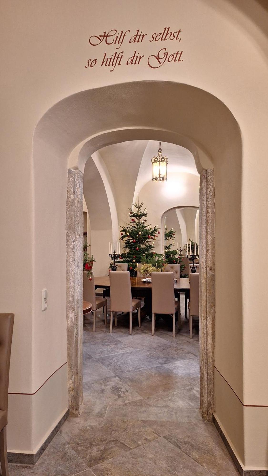 Stadtpalais Marche-suite Maximal 2 Personen Und 1 Kleinkind Appartement